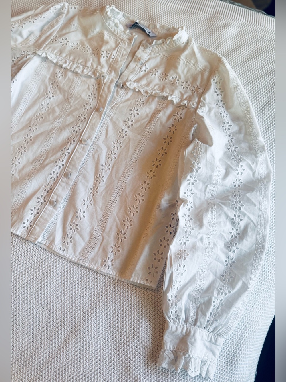 ZARA White Eyelet Lace Blouse w Ruffle Trim Feminine Womens Top - Picture 4 of 14